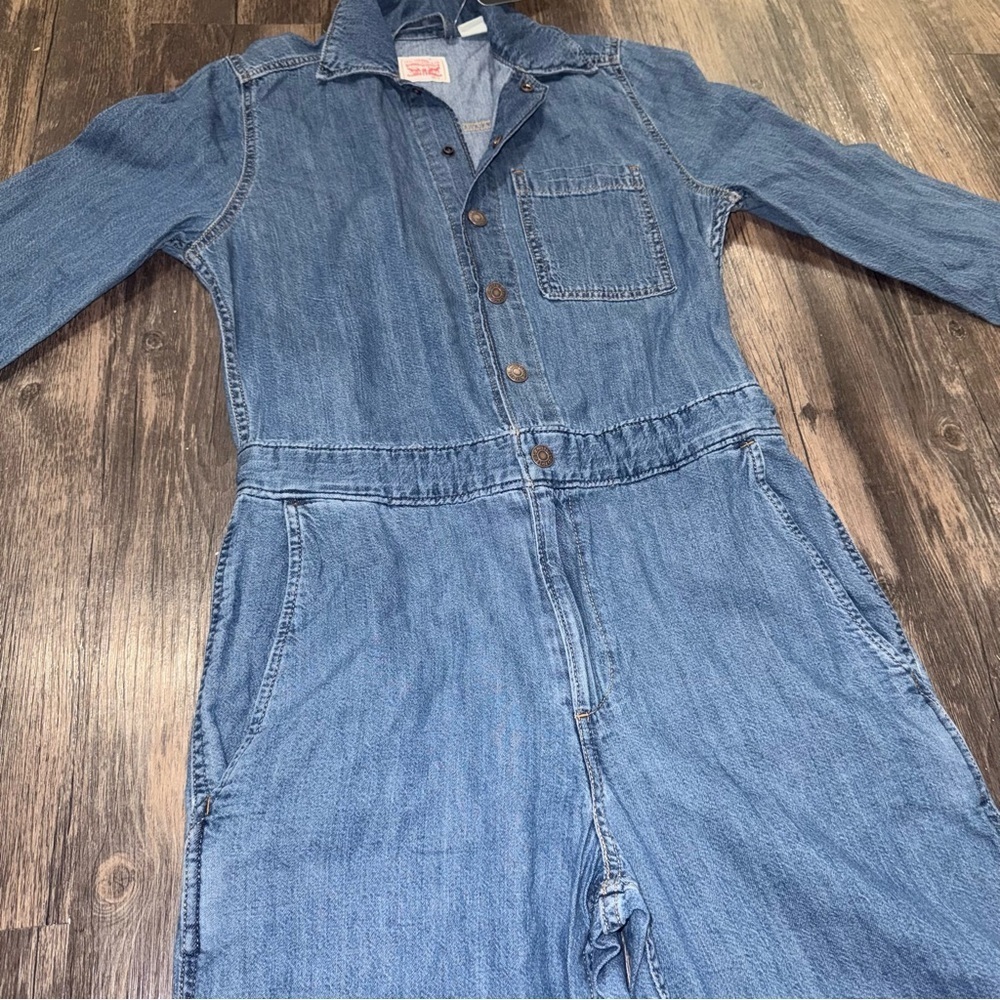 Levi's® Women's Western Jumpsuit - Cause & Effect - Picture 3 of 12